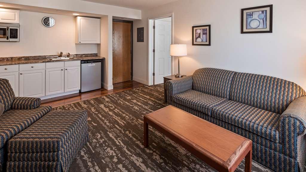 Charlevoix Inn & Suites Surestay Collection By Best Western ห้อง รูปภาพ